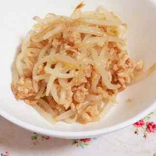 レンジで簡単！作りおき鳥そぼろともやしの中華和え